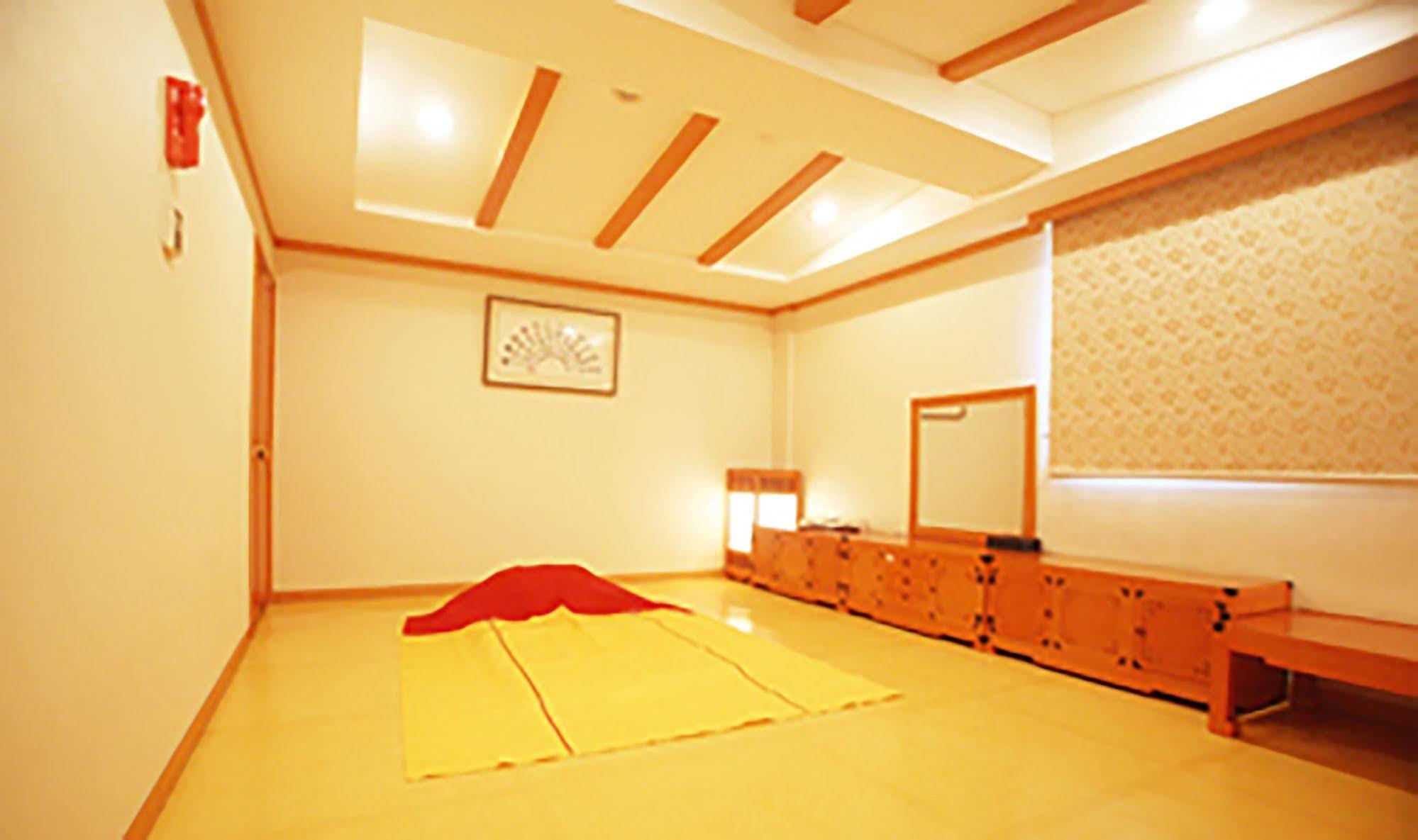 Suncheon Royal Tourist Hotel المظهر الخارجي الصورة